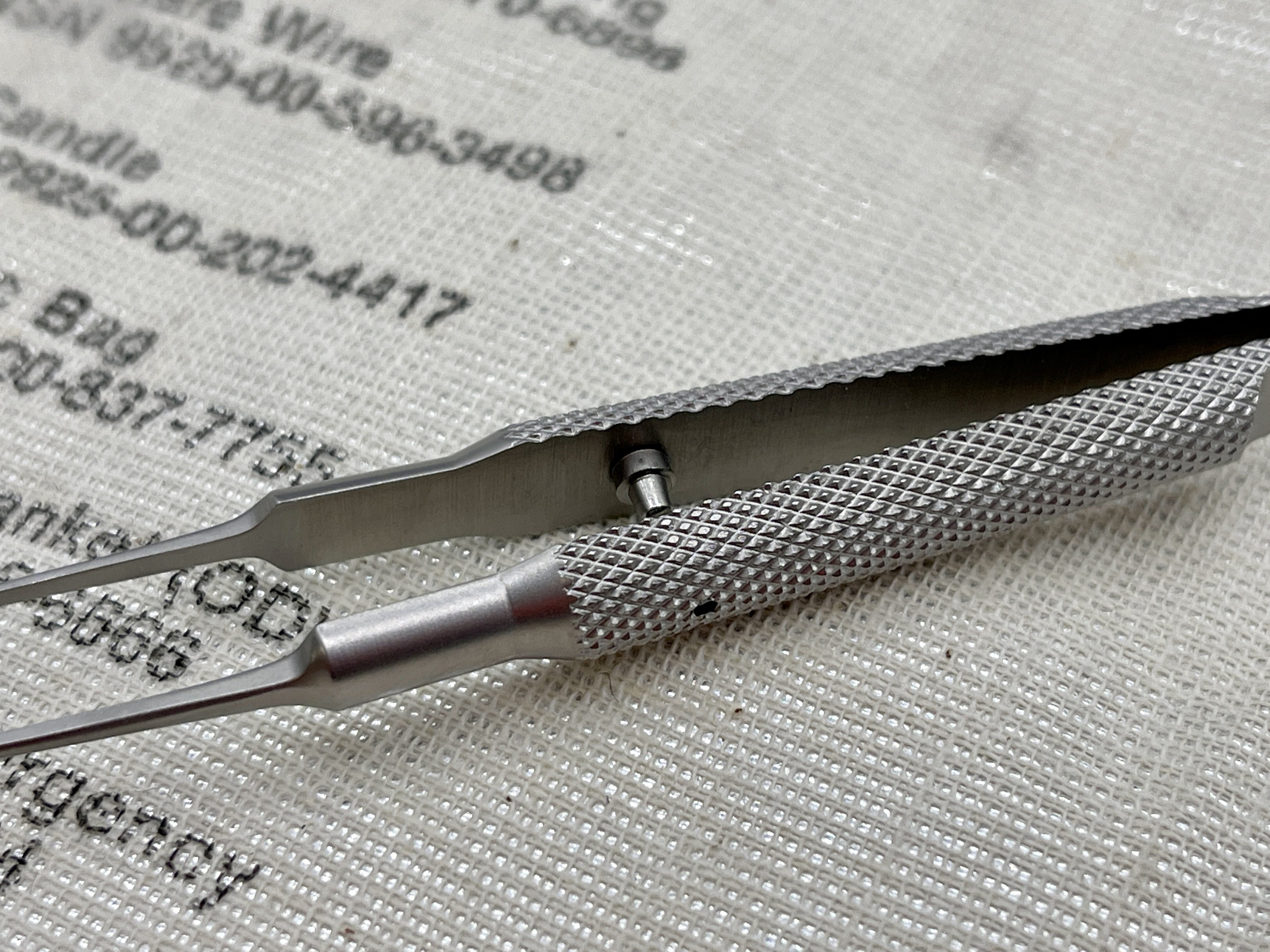 Watch Makers - Ultra Fine Tip Tweezers By Maratac®