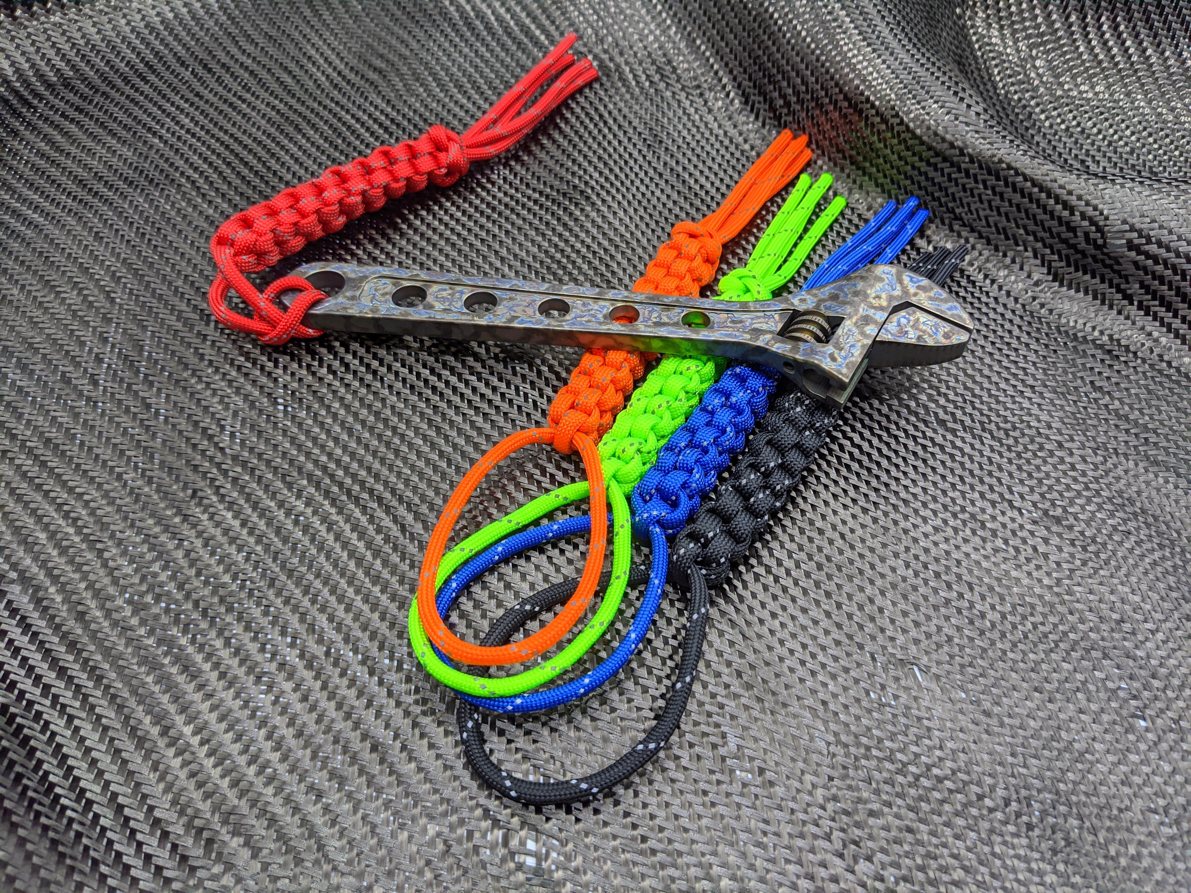 Reflective 550 Paracord Square Knot Lanyard ( 5 Pack )