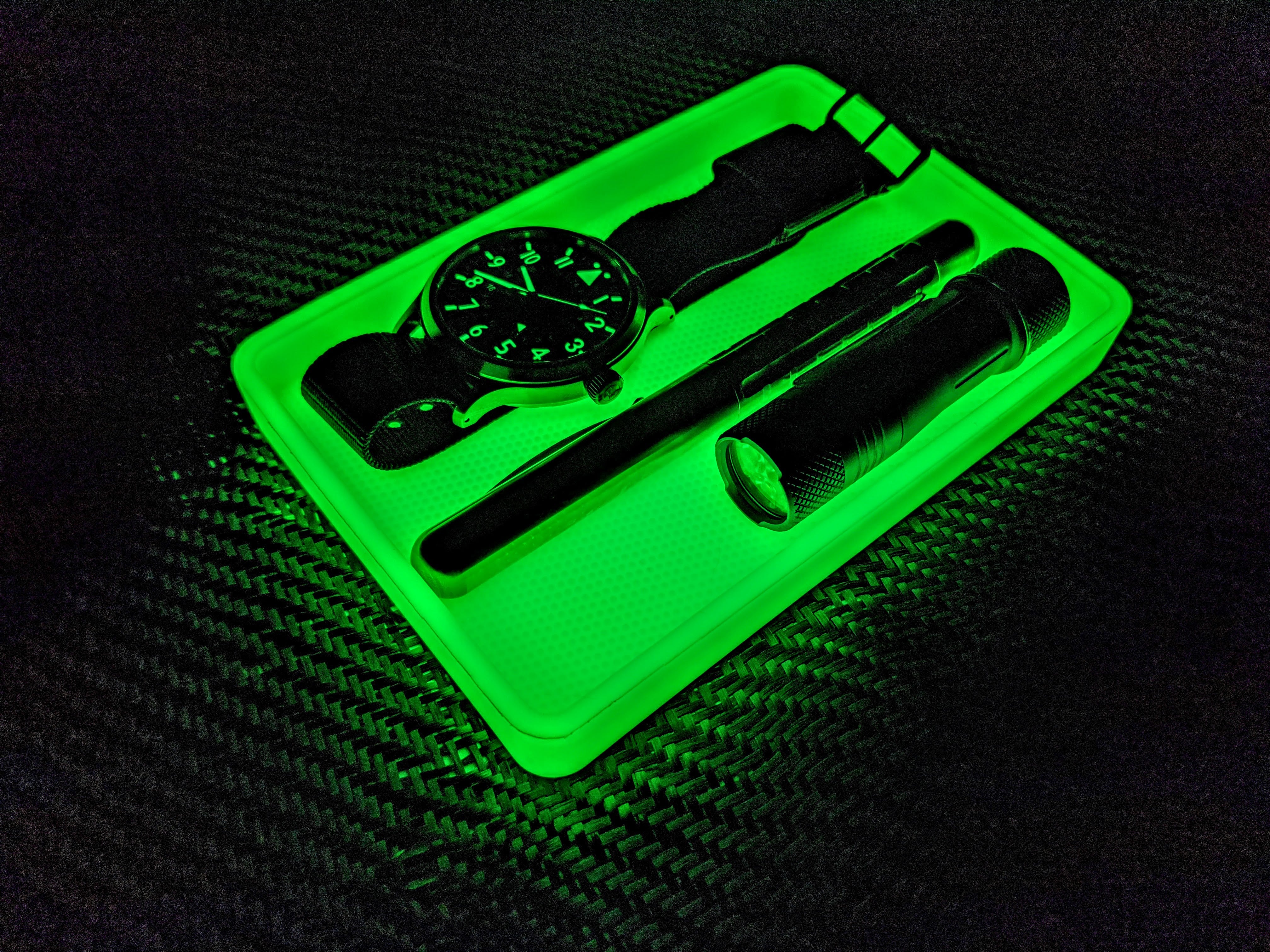 Glow Parts Tray - Armorer  - Non Slip ( Limited Edition )