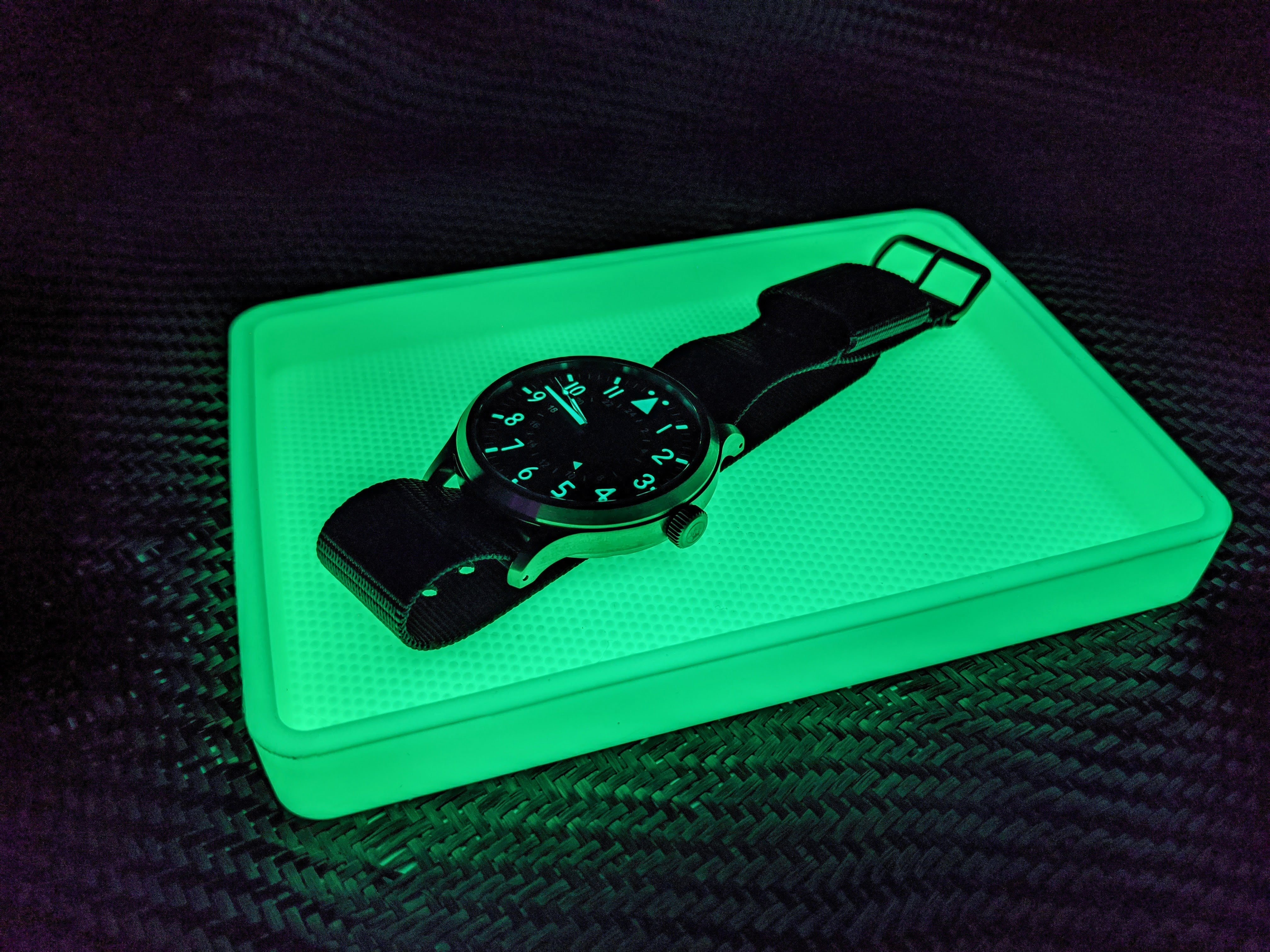 Glow Parts Tray - Armorer  - Non Slip ( Limited Edition )