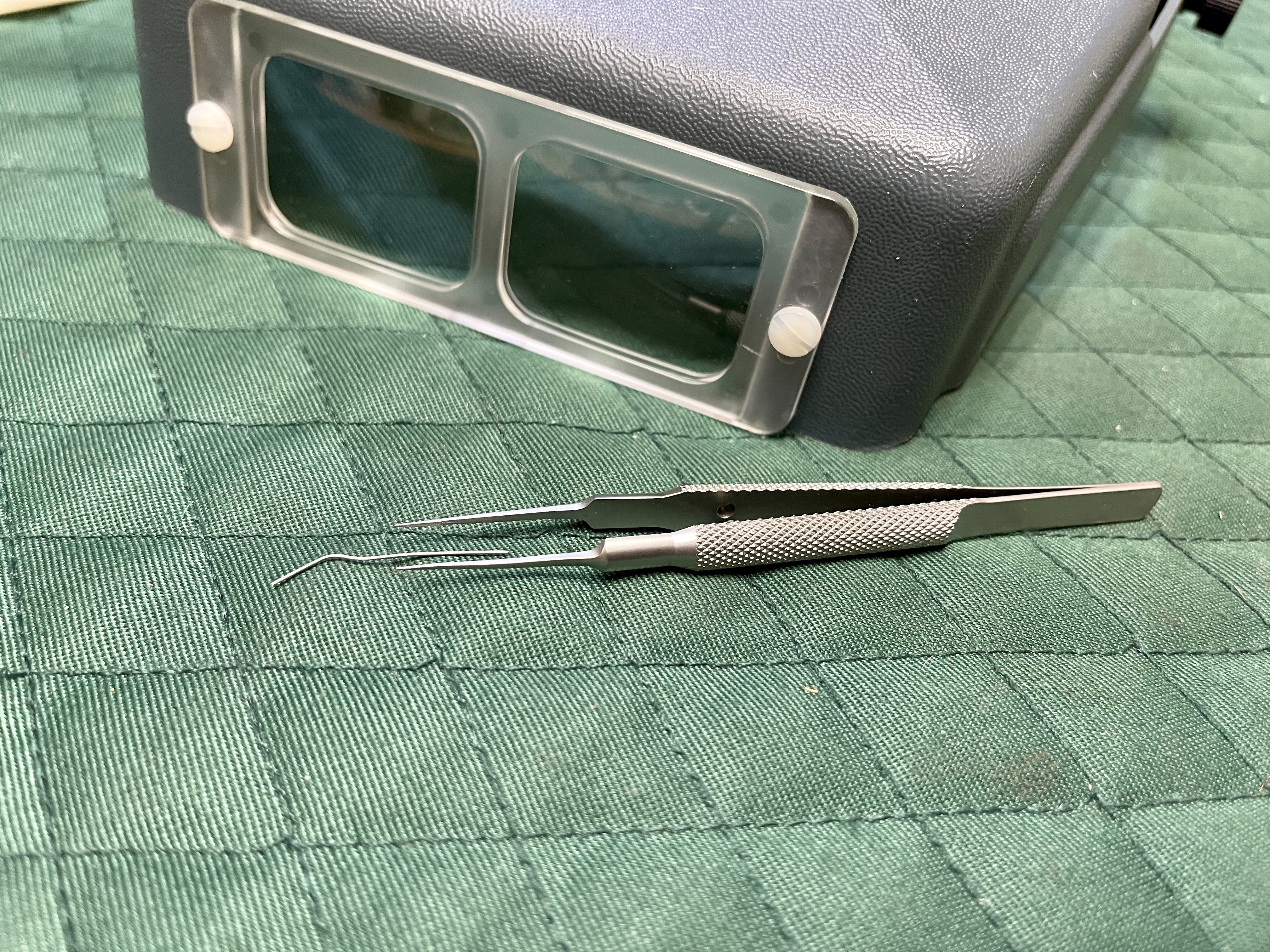 Watch Makers - Ultra Fine Tip Tweezers By Maratac®