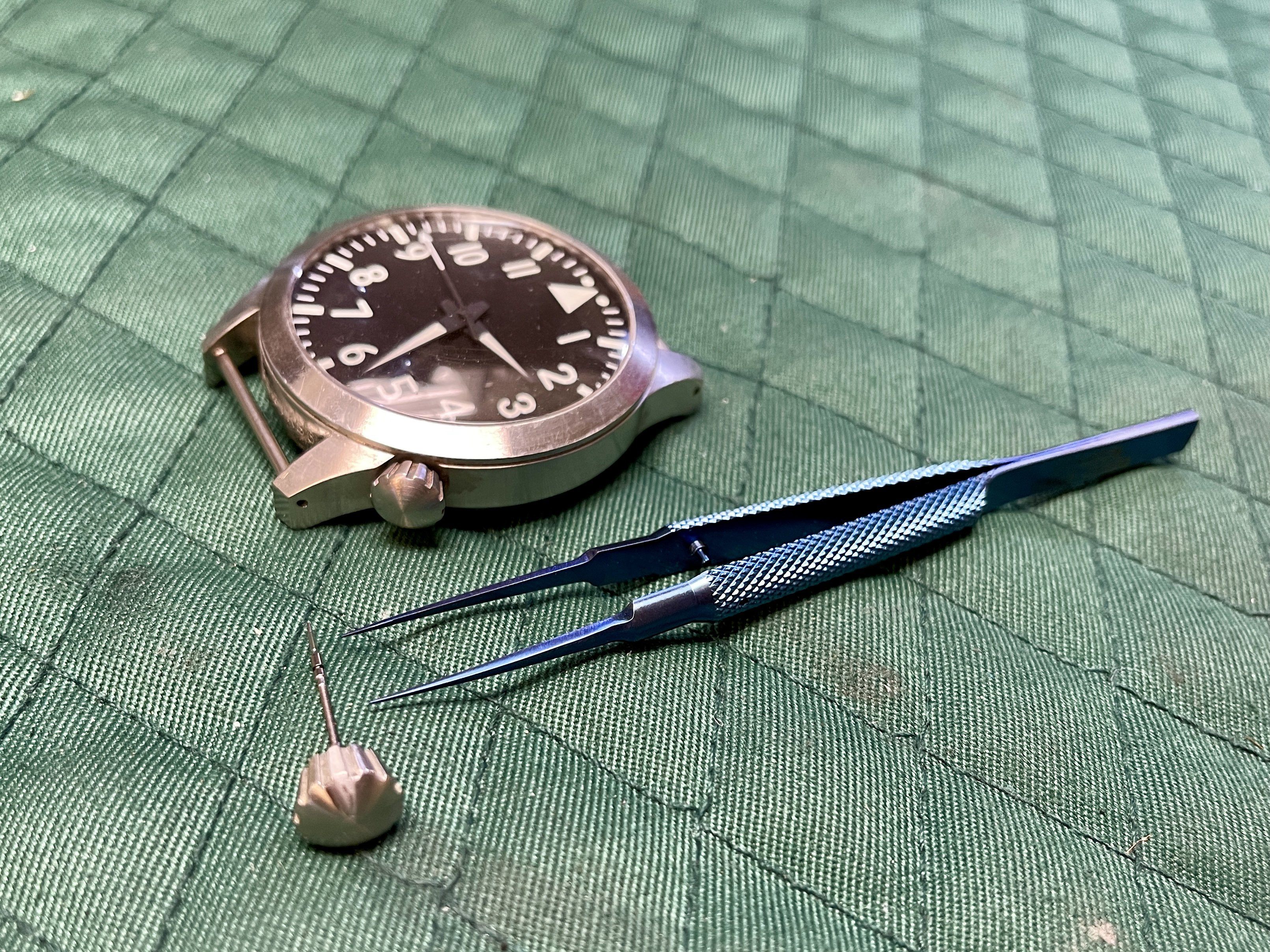 Watch Makers - Ultra Fine Tip Tweezers By Maratac®