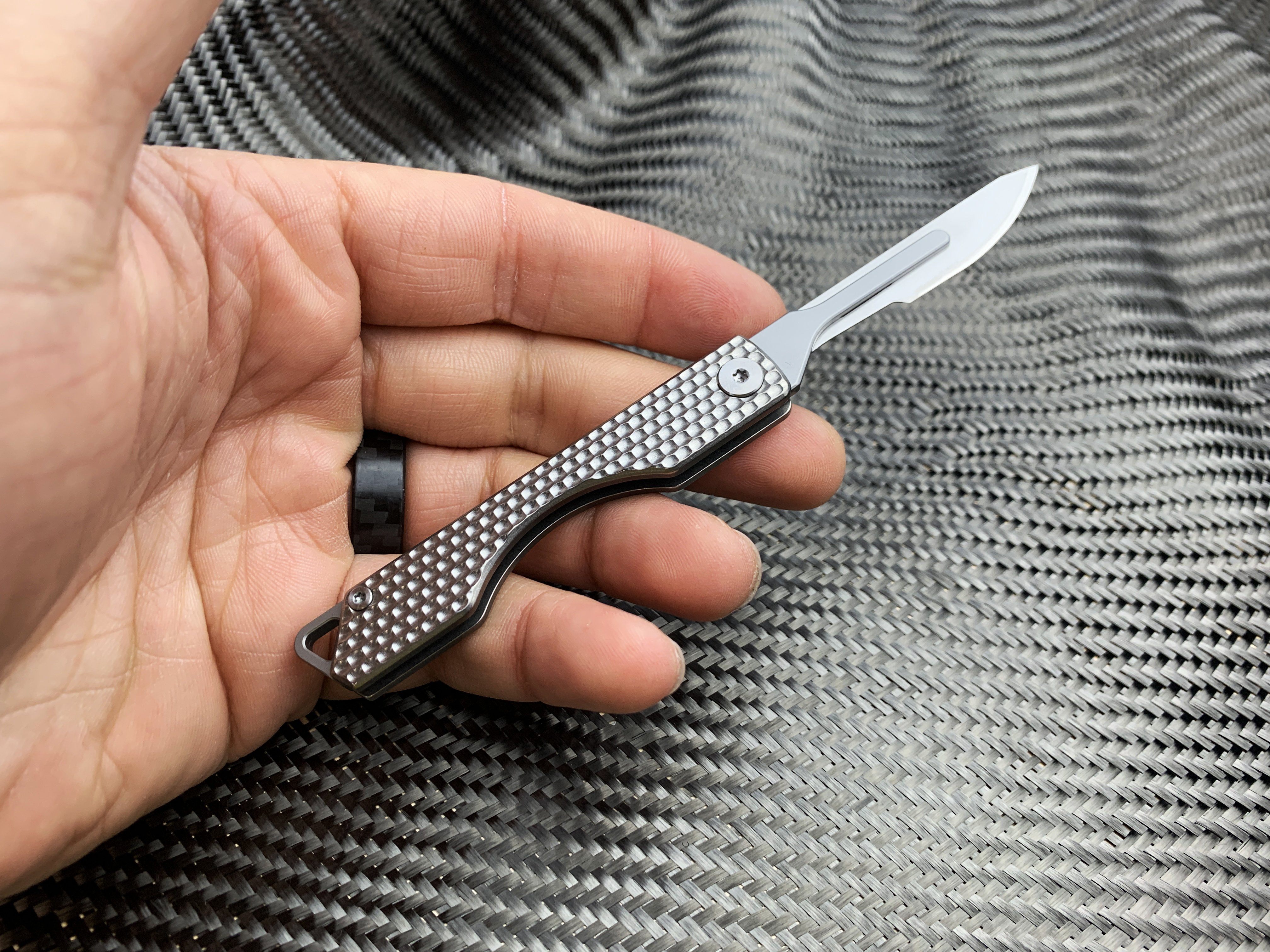 Folding Titanium Craft Scalpel Knife + Case + Spare Blades!