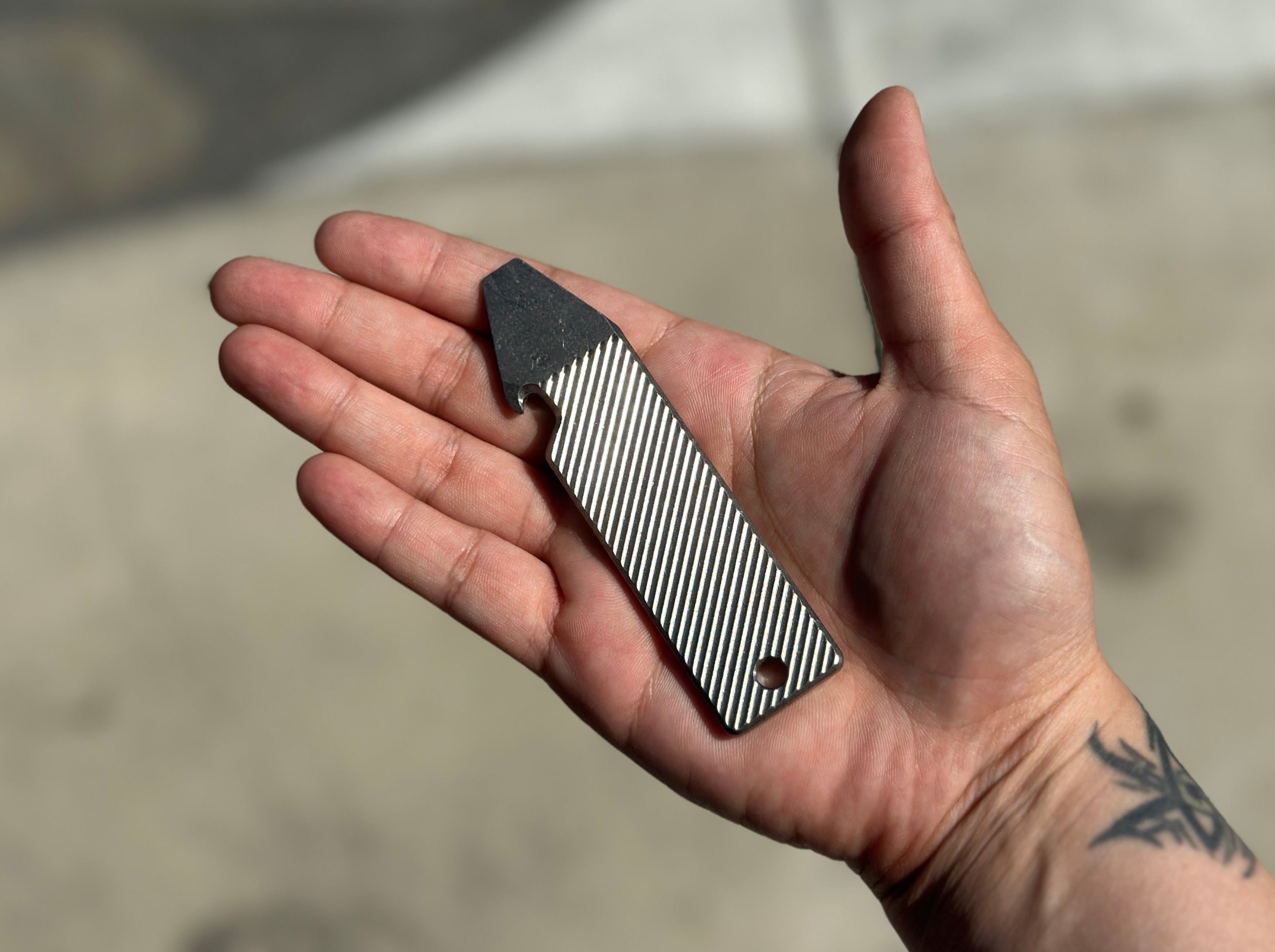 Groove - PryX Tactical Gentleman's Titanium Multi-Tool