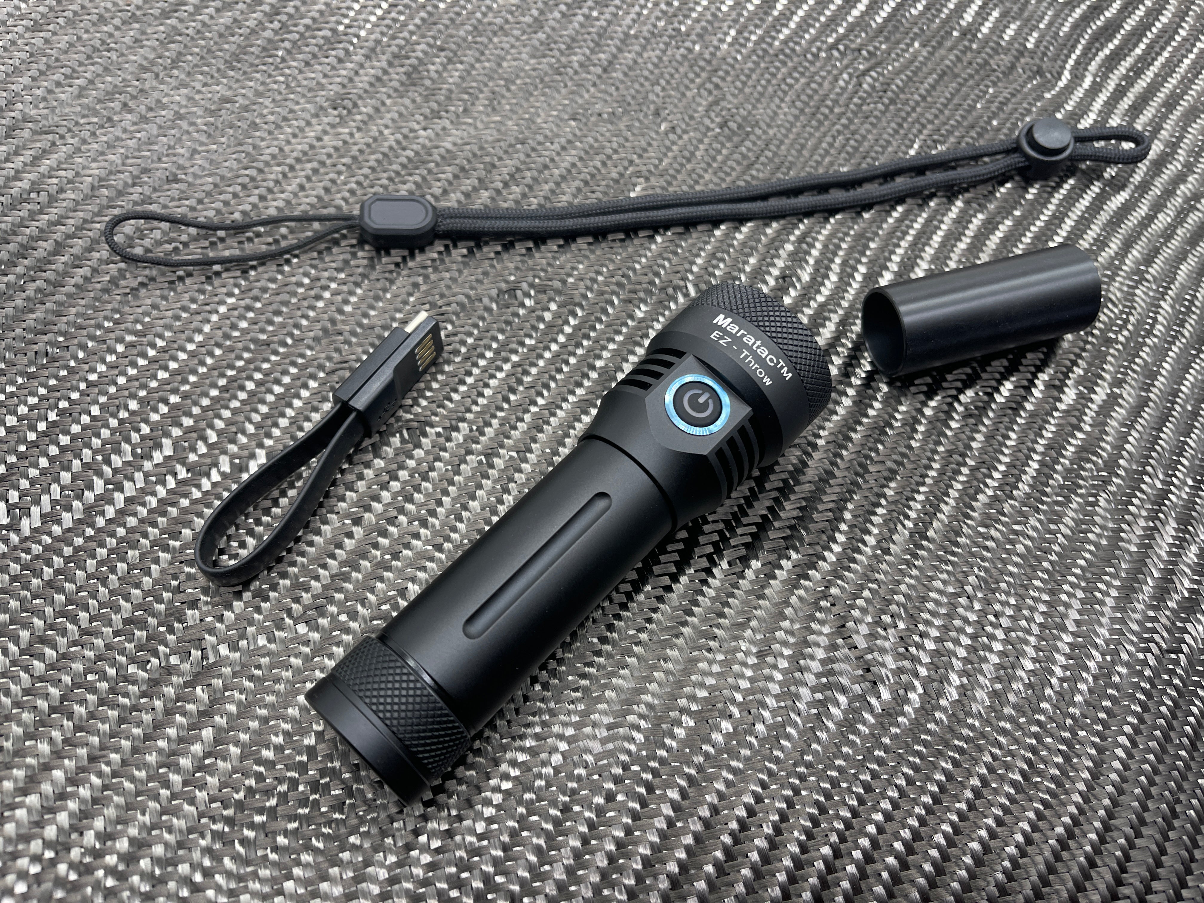 EZ - Throw 18650 / 21700 Flashlight by Maratac® ( + Built In Charger )