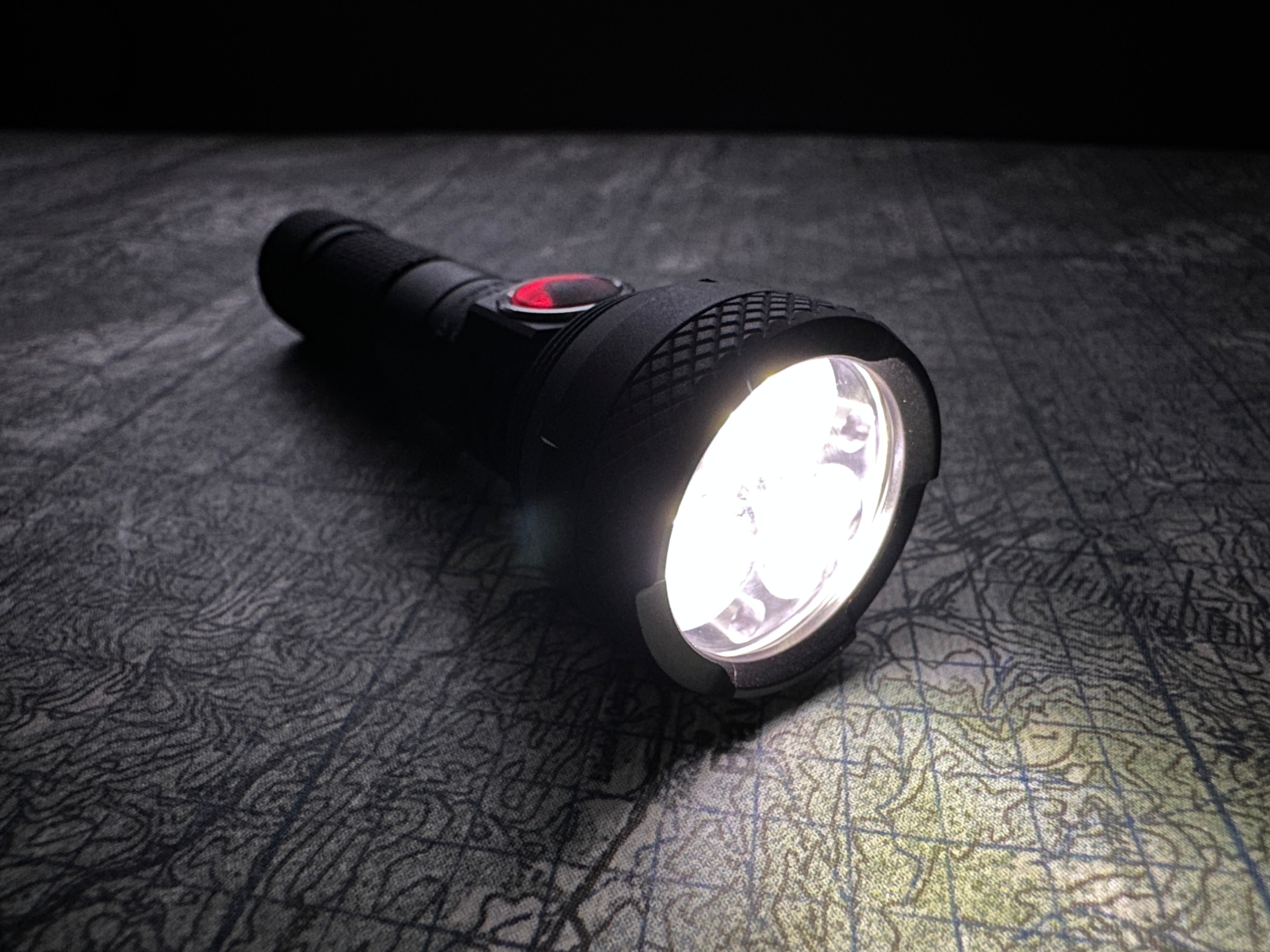 Peanut Beast XL 10440 Flashlight Kit by Maratac®