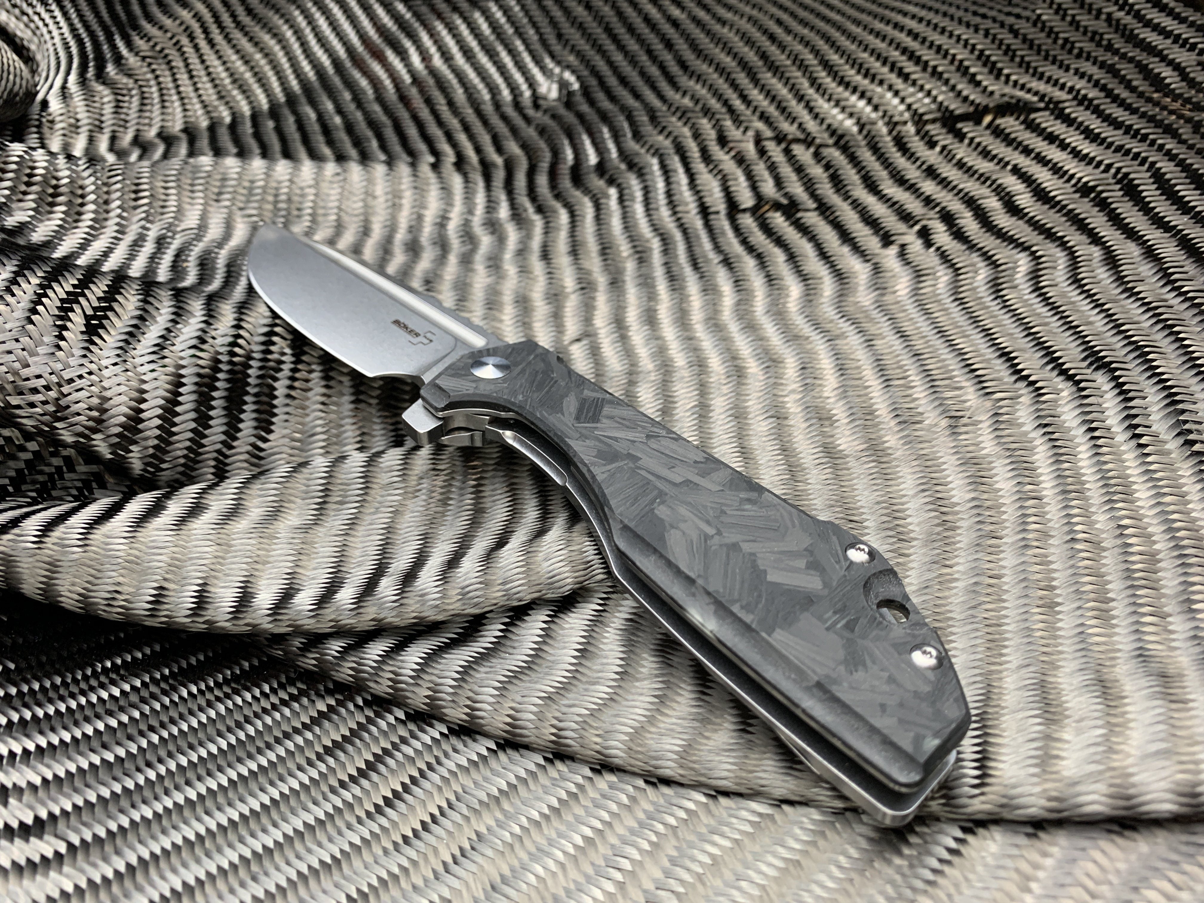 Glow - Boker Stout Commander -  Shredded Carbon Fiber Knife