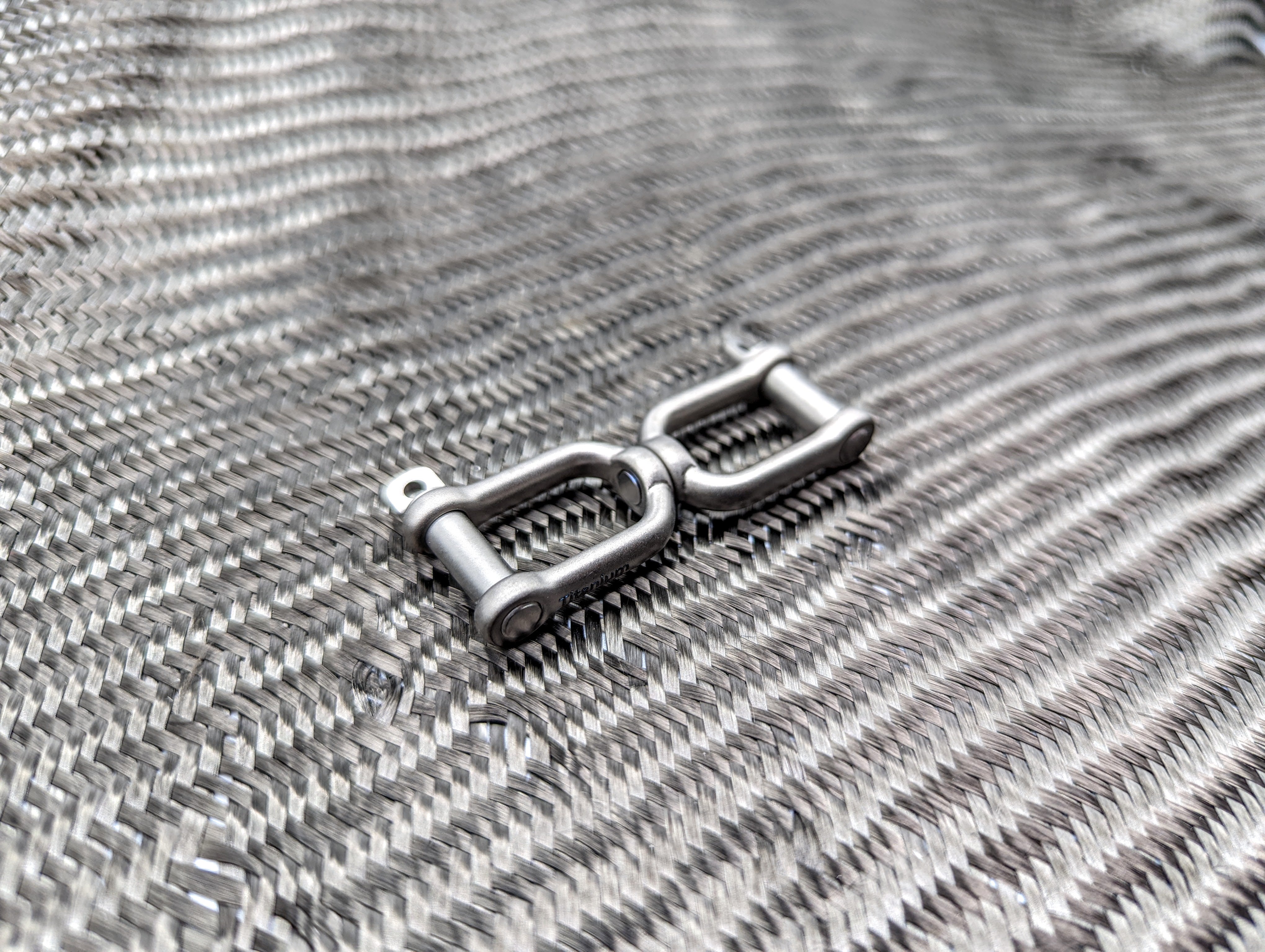 Double Pivot Titanium Gyve Shackle