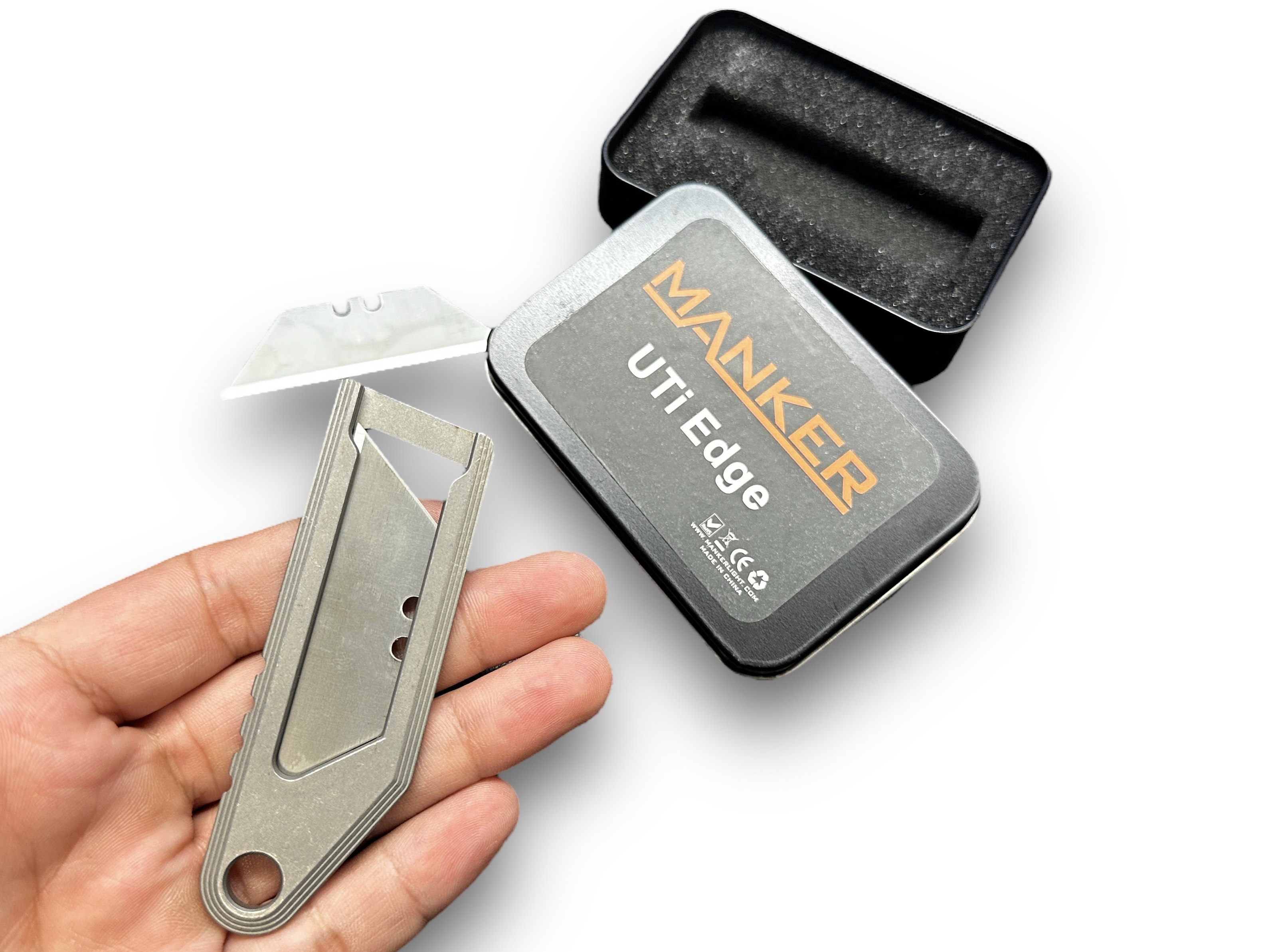 UTI Edge Manker® - Titanium Utility Knife