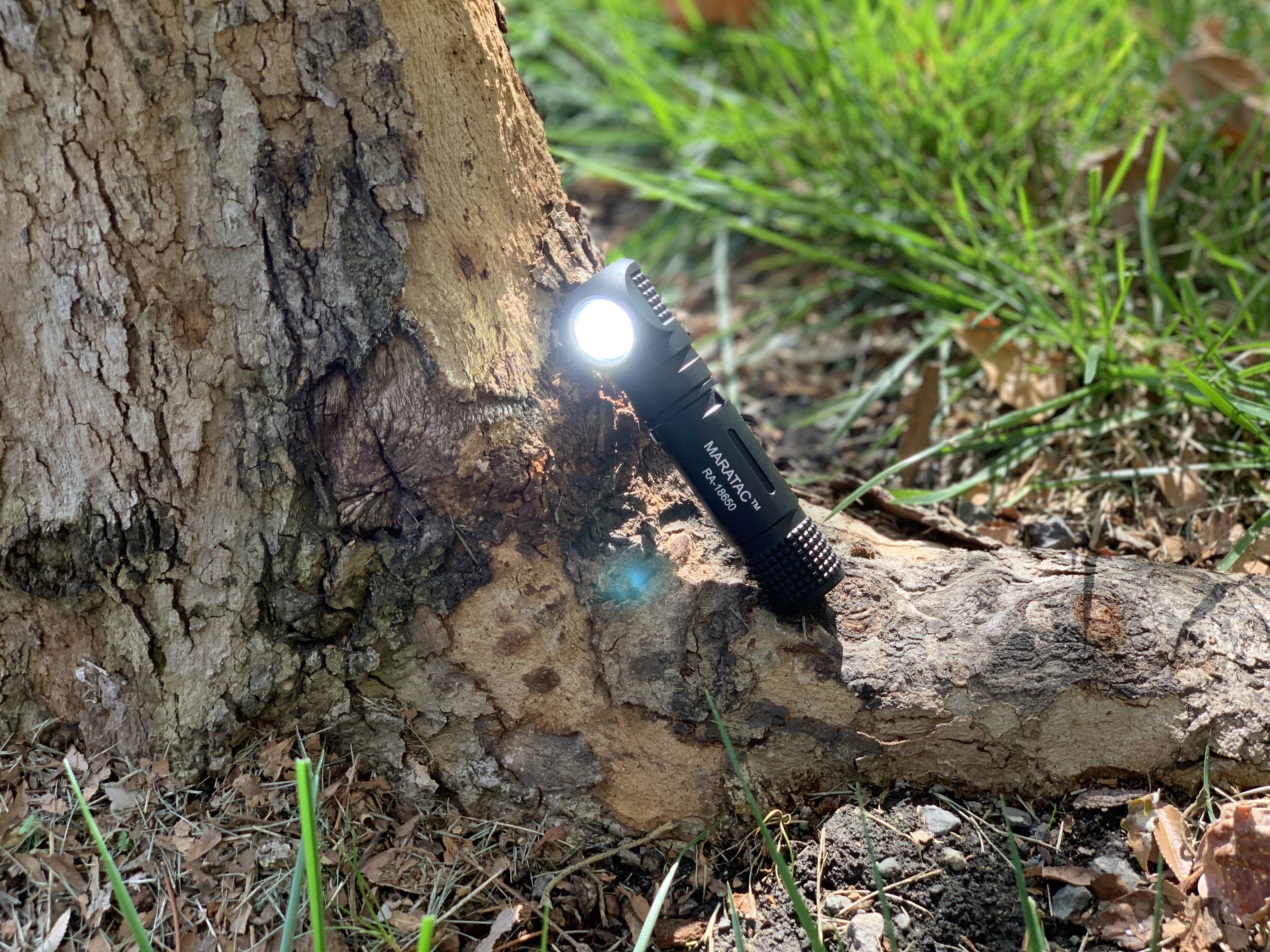 RA-18650 Right Angle Flood Flashlight by Maratac®